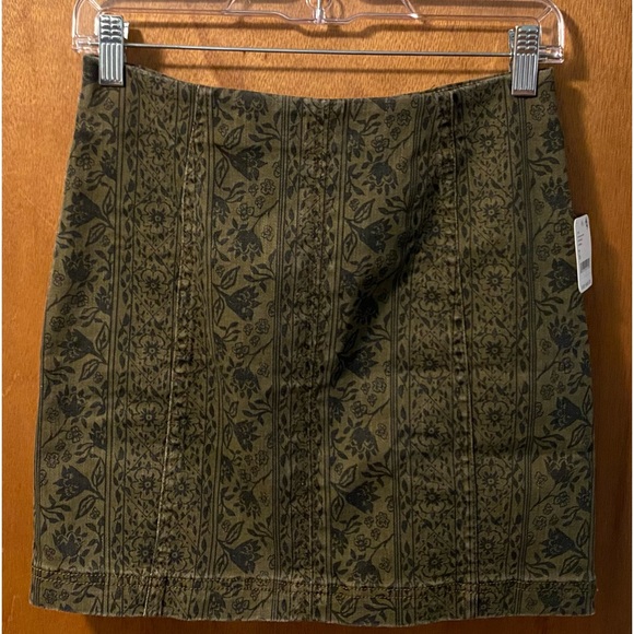 Free People Dresses & Skirts - Free People Dusty Army Mini Skirt Size:6 Nwt